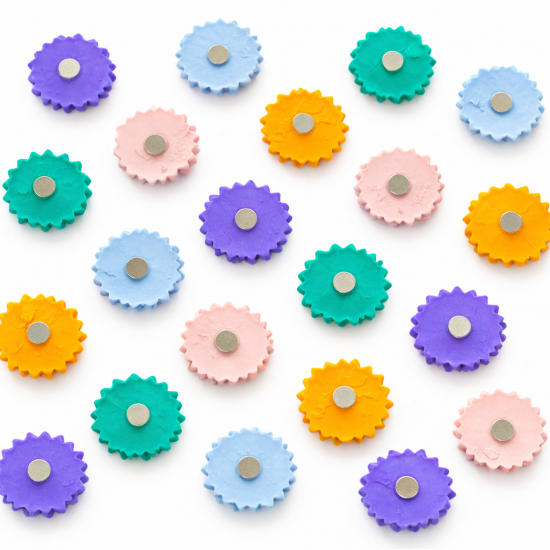 Gekleurde bloem magneten 20 stuks 3 van de magneetshop.nl
