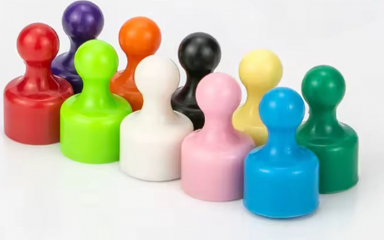 10 stuks Gekleurde Pion Magneet 12mm x 19mm van demagneetshop.nl