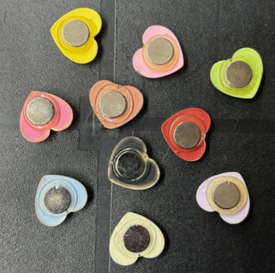 Glitter hartjes (20 stuks) 5 van demagneetshop.nl