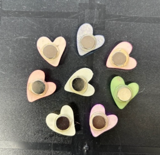 Gekleurde hartjes metallic (8 stuks) 4 van demagneetshop.nl