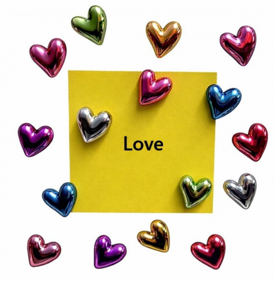 Gekleurde hartjes metallic (16 stuks) 2 van demagneetshop.nl