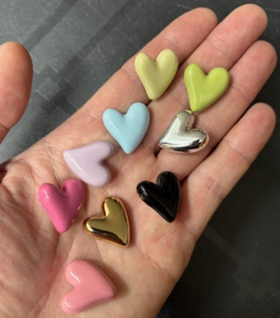 Glimmende hartjes magneten (18 stuks) 3 van demagneetshop.nl