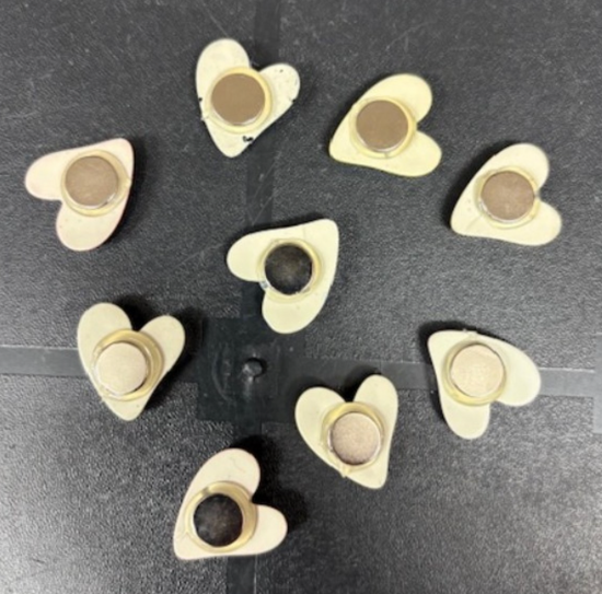 Glimmende hartjes magneten (9 stuks) 4 van demagneetshop.nl