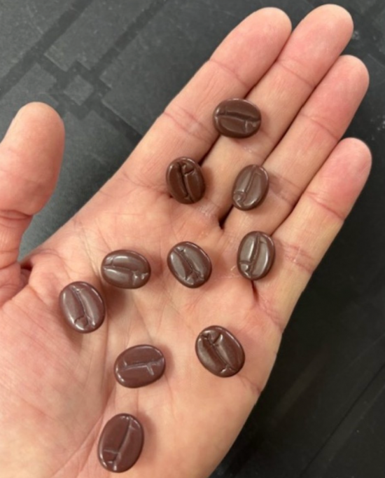 Koffieboon & koffiebeker magneten (16 stuks) 2 van demagneetshop.nl