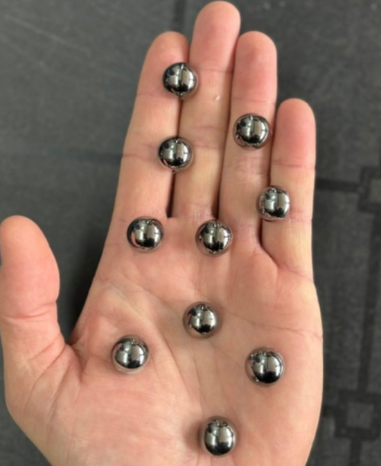 Kleine ronde donker grijze magneten (10 stuks) 2 van demagneetshop.nl