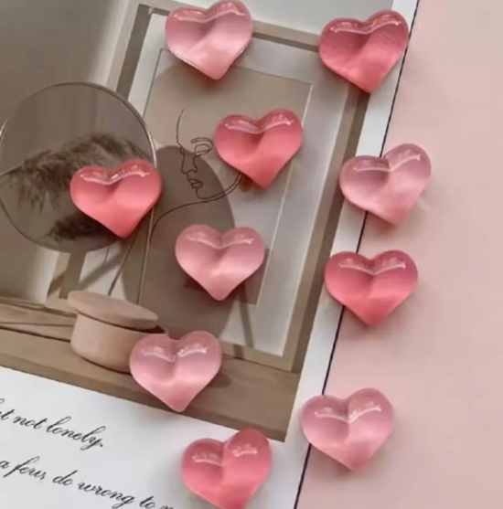 Roze 3D hartjes magneten (10 stuks) 1 van demagneetshop.nl