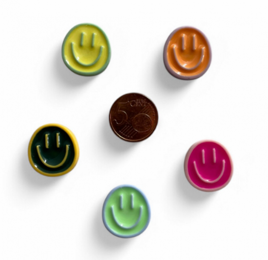 Smiley magneten 3 harde kleuren van de magneetshopnl